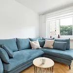 Modern With Smart Tv & Wifi Only 500 M From The Sea By Renters Appartement