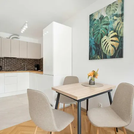 Modern With Smart Tv & Wifi Only 500 M From The Sea By Renters *