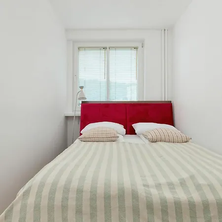 Modern With Smart Tv & Wifi Only 500 M From The Sea By Renters * Γκντίνια