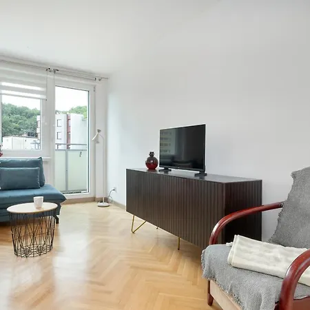 Modern With Smart Tv & Wifi Only 500 M From The Sea By Renters Διαμέρισμα Γκντίνια