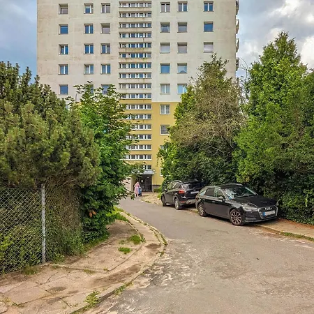 Modern With Smart Tv & Wifi Only 500 M From The Sea By Renters Γκντίνια