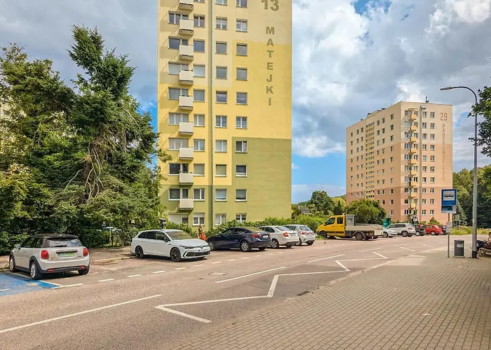 Appartement Modern With Smart Tv & Wifi Only 500 M From The Sea By Renters *