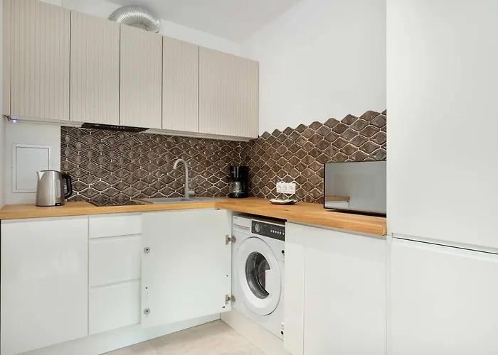 Modern With Smart Tv & Wifi Only 500 M From The Sea By Renters Appartement *